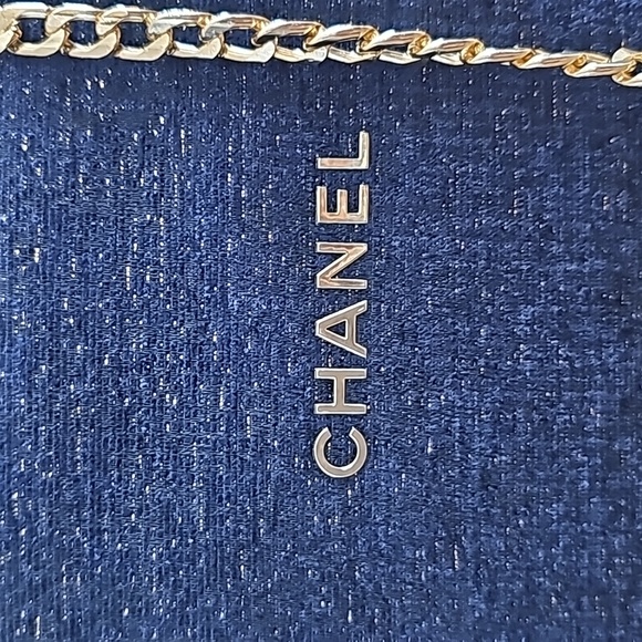 AUTHENTIC-NWT Chanel Beauty Bag Crossbody - Picture 2 of 8